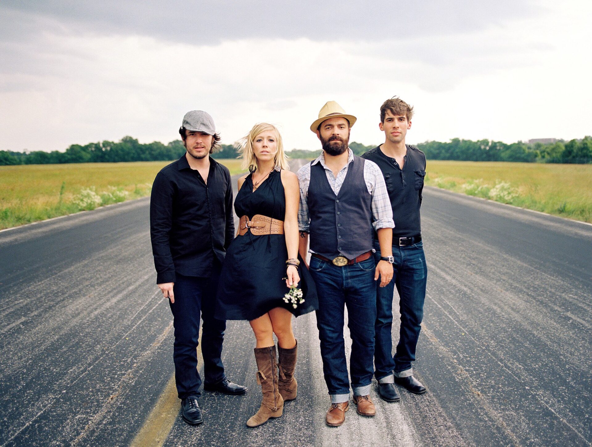 Drew Holcomb & the Neighbors perform Friday, February 15 at Proud Larrys'. 