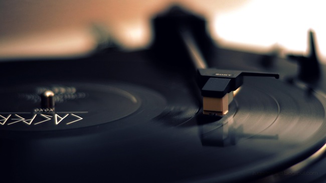 vinyl-record-player