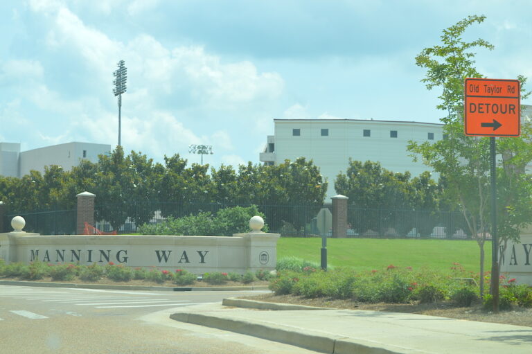 Manning Way closed Thursday, Sept. 7, 10:30 a.m.-7 p.m.