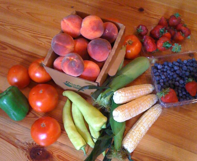 Mid-Town, OXCM Celebrate National Farmers Market Week