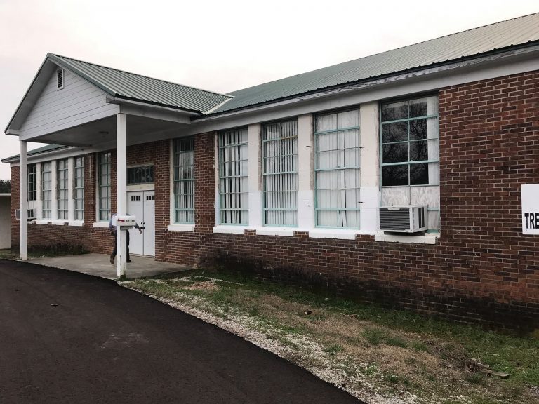 Supervisors OK Applying for Grant to Renovate Old Abbeville School