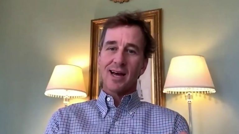 Cooper Manning Speaks to Ole Miss Students