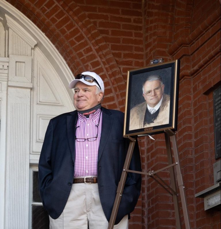 Photo Gallery: City Honors Former Mayor George “Patt” Patterson With Portrait