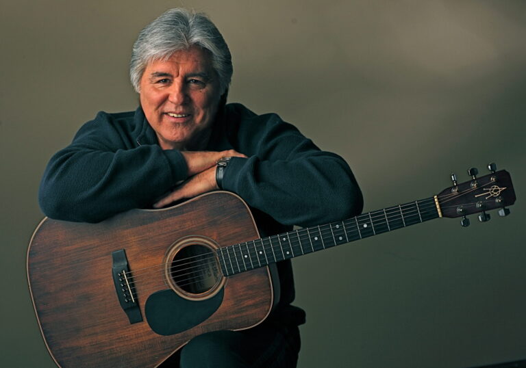 Former Ole Miss QB and Author of ‘Midnight Train to Georgia’ Dies at 77