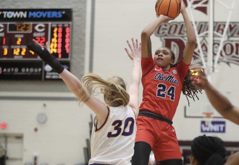 Ole Miss Advances to Finals of WNIT