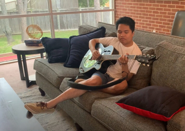 “Tunes Around Town” Bringing Live Music Back to Oxford