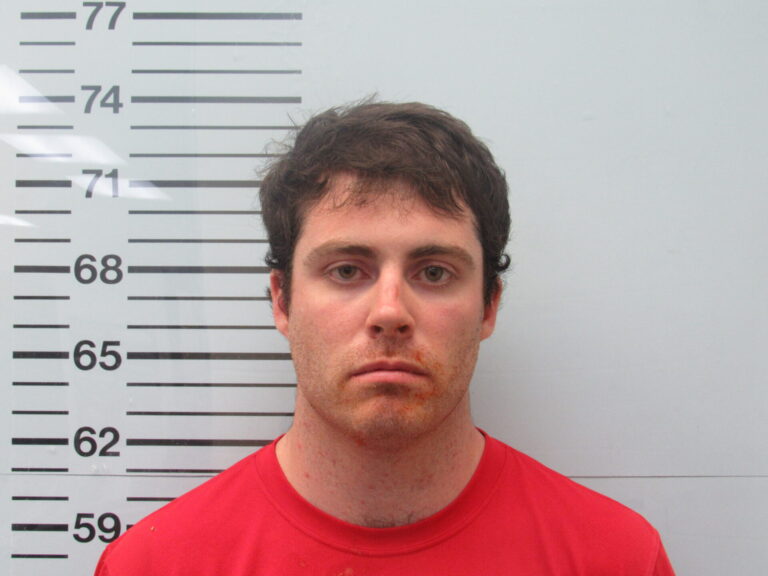 Man Arrested for Attempting to Break Into Courthouse
