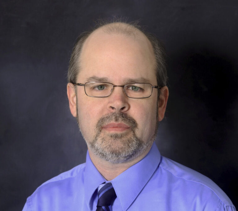 Applied Sciences Faculty Member Named Faculty Senate Chair