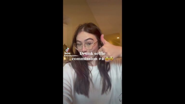 How One Student is Memorializing Her Friends’ Most Embarrassing Moments