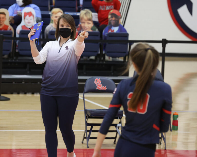 Ole Miss Volleyball Swept at No.22 Tennessee
