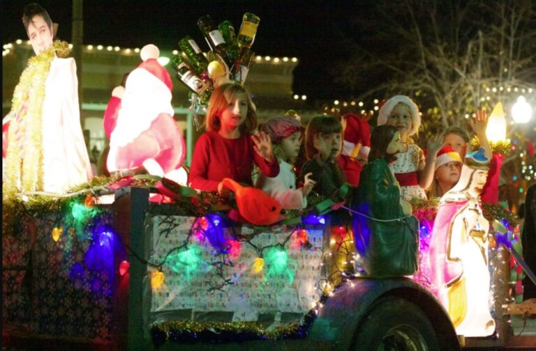 Oxford Christmas Parade is Back