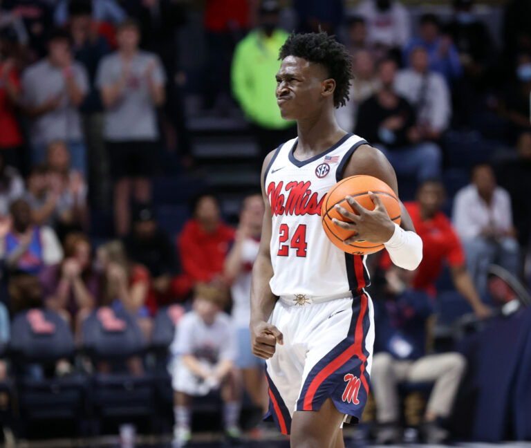 Ole Miss Men’s Basketball Plays Host to Texas A&M