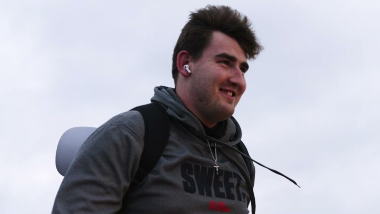 Ole Miss and Baylor Arrive in New Orleans