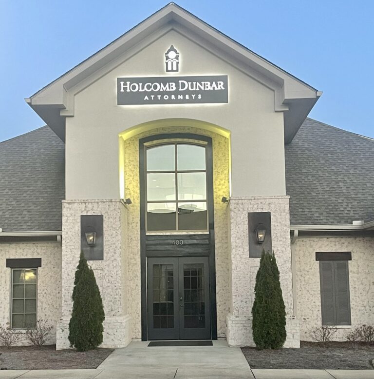Oxford Law Firm Holcomb Dunbar to Merge with Mink & Mink Firm