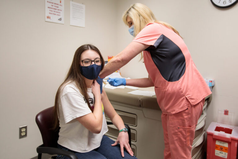 UMMC Pediatric Experts Encourage Masks, Vaccinations for Safe In-person Learning