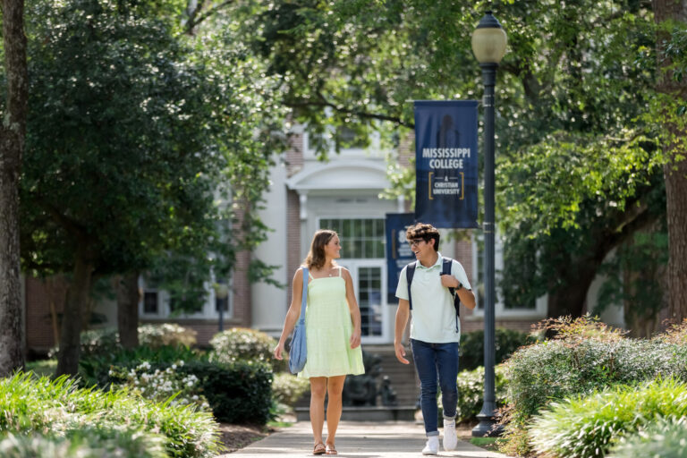 Pharmacy School, Mississippi College Partner on Admissions Pathway