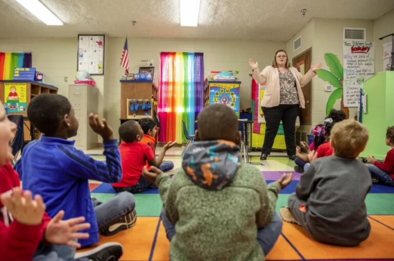 Lawmakers Pass Largest Teacher Pay Raise in Mississippi History