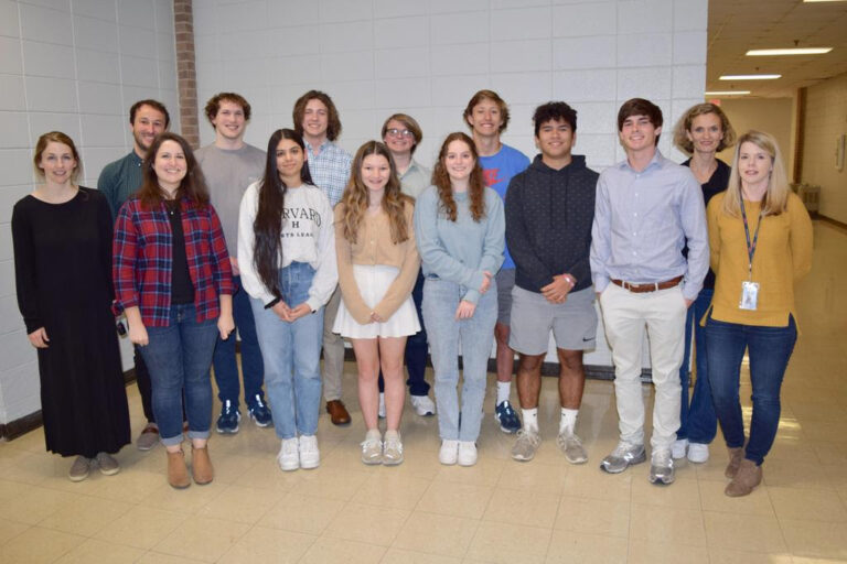 OHS Students Receive State Seal of Biliteracy