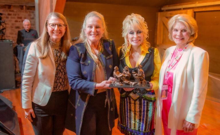 Dolly Parton Wows Ole Miss, Oxford 