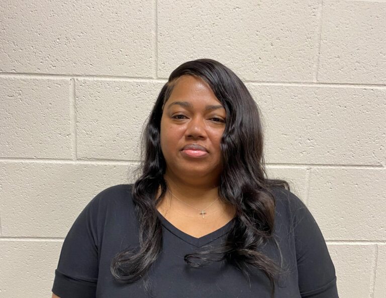Former Coahoma County Public Utilities Cashier Arrested for Embezzlement￼