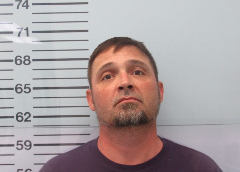 Disturbance at Oxford Business Leads to Arrest of Myrtle Man