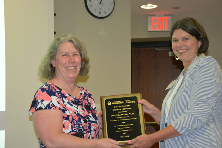 UM Pharmacy Administration Professor Named Distinguished Cotton Lecturer