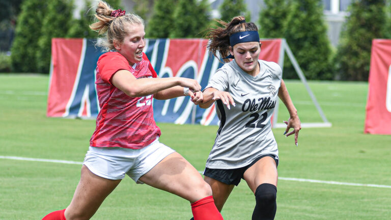 Mo O’Connor Named to SEC Community Service Team