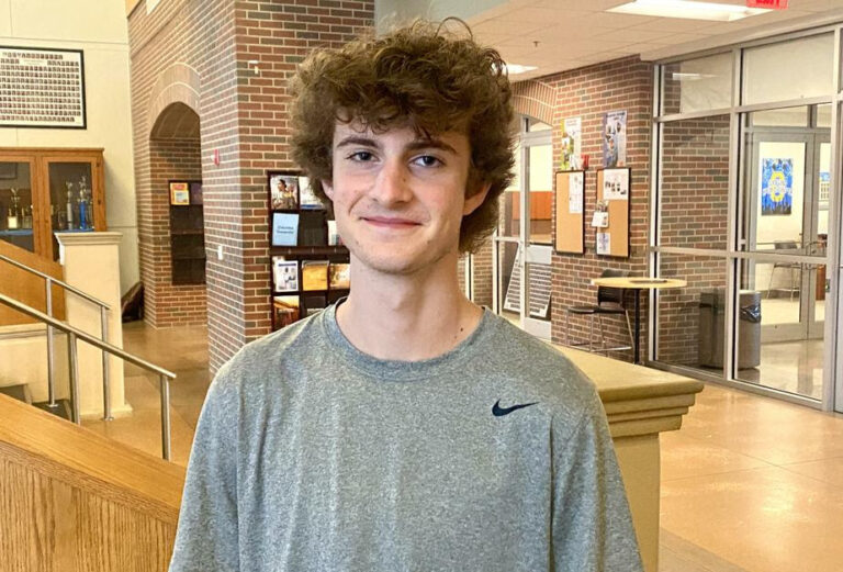 Oxford High Student Attends National Youth Leadership Forum on Medicine