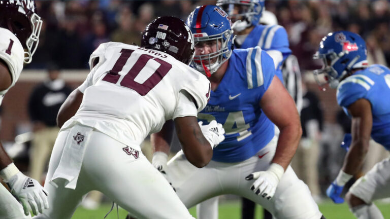 Nick Broeker Named SEC Offensive Lineman of the Week