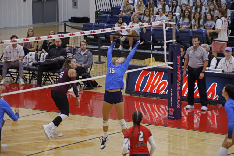 Aly Borellis Named SEC Co-Freshman of the Week