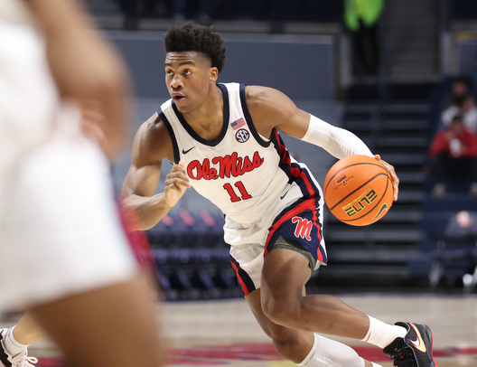 Ole Miss Men’s Basketball Drops Road Game At No. 25 Arkansas 69-57