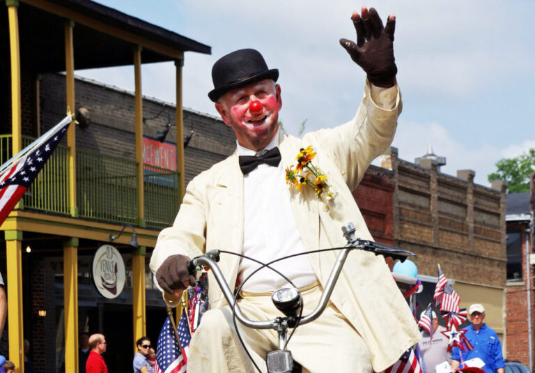 Oxford’s Hometown Clown Loved Making People Smile