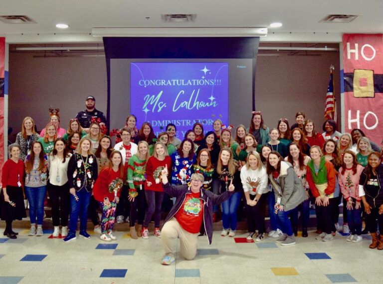 Della Davidson Principal Named Administrator of the Year