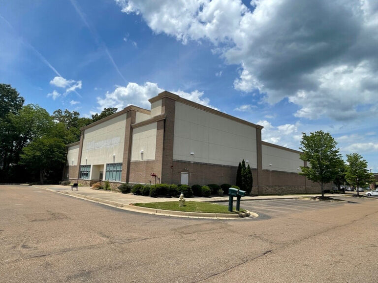 Planet Fitness Coming to Oxford in Old Office Depot Building