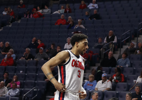 Ole Miss Men’s Basketball Narrowly Falls at Missouri 82-77