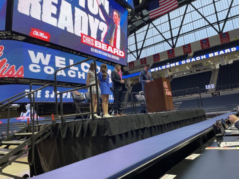 Beard Introduced as new Men’s Basketball Coach