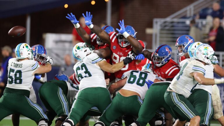 Ole Miss DL Tywone Malone Enters Transfer Portal