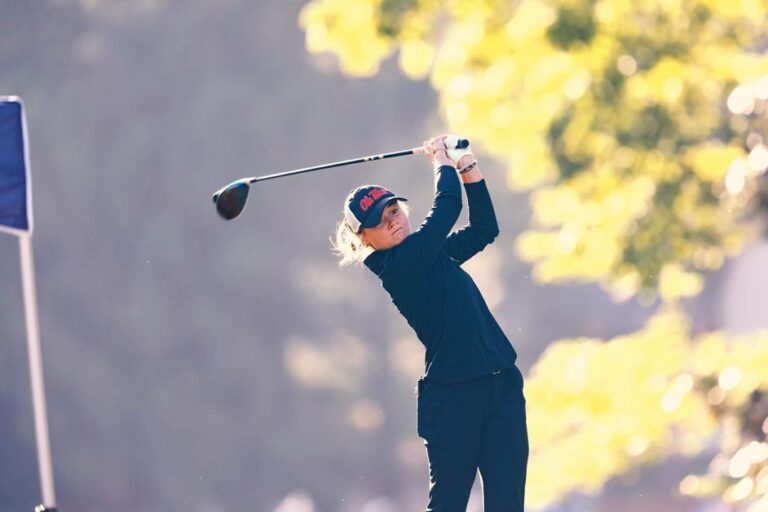 Women’s Golf Signs Transfer Justine Fournand