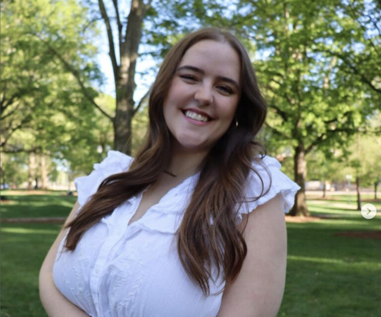 Robinson Receives Beta Beta Grant-in-Aid