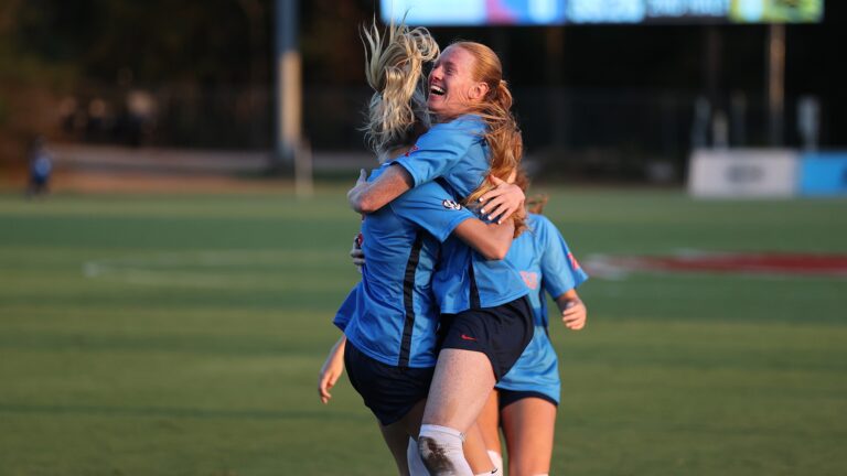 Soccer Shuts Out Southern Miss for Season-Opening Win