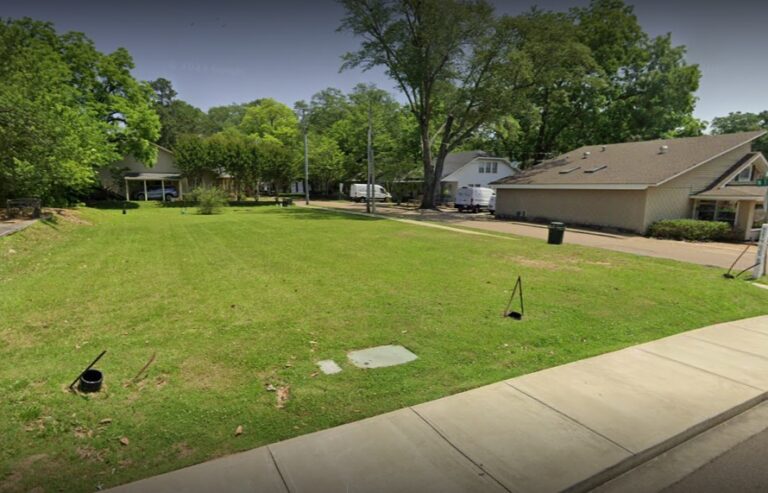 Oxford Historic Preservation Commission OKs New Building on Jefferson Avenue