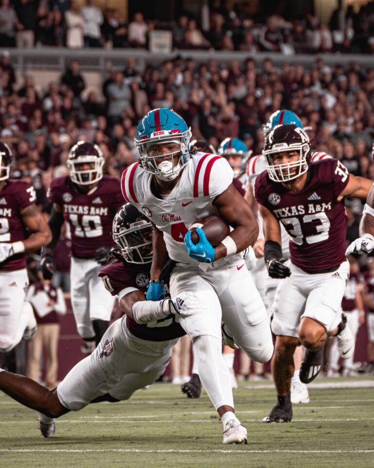 Football Wins Thriller vs. Texas A&M, 38-35