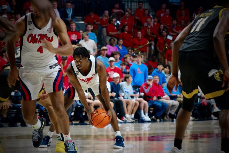 Ole Miss Kicks Off Basketball With a Win