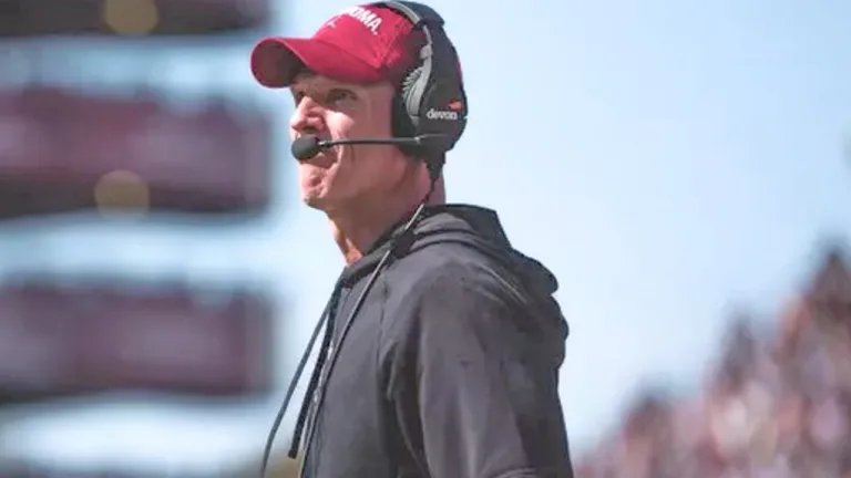 Oklahoma Sooners coach Brent Venables