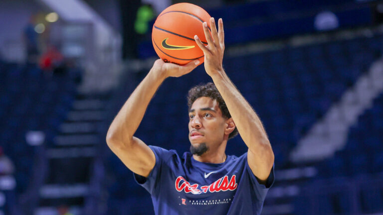 Saint Mary’s tops Ole Miss in exhibition as Beard seeks early lessons