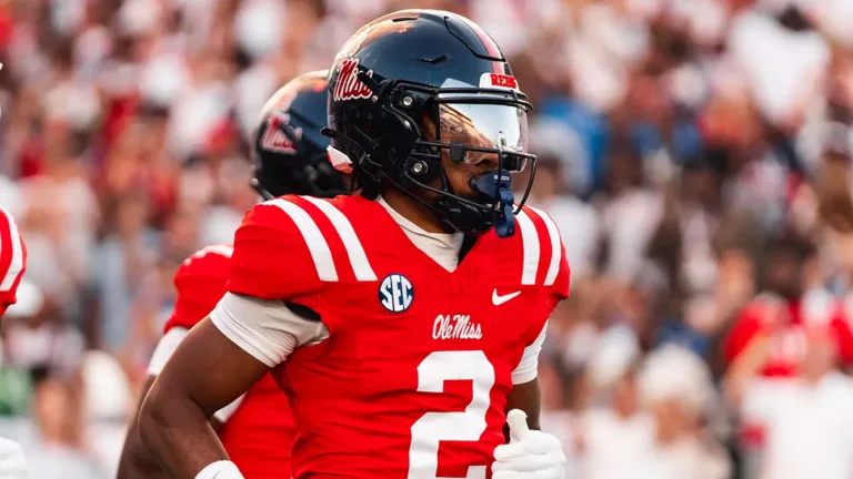 Ole Miss Rebels wide receiver Jaylon Braxton