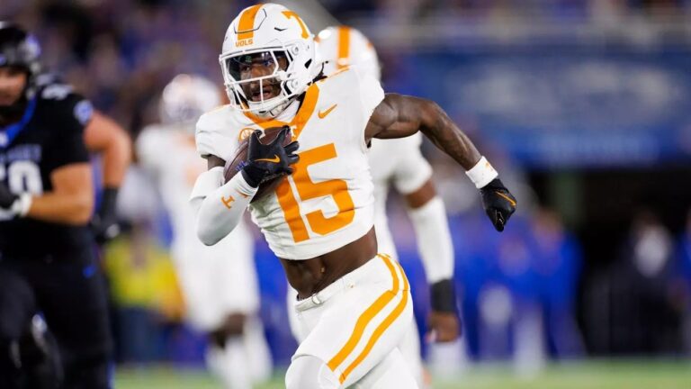 Tennessee injury a reminder of how quickly a season can change