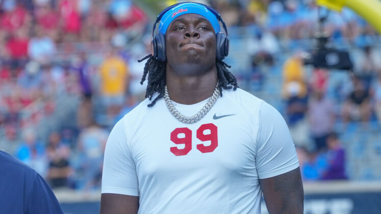 Ole Miss' Carmelow Reed before game against LSU at Vaught-Hemingway Stadium