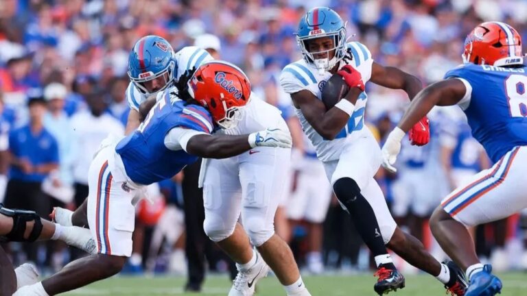 Ole Miss running back JT Lindsey carries the ball on one of this 11 runs against Florida. | Ole Miss Athletics